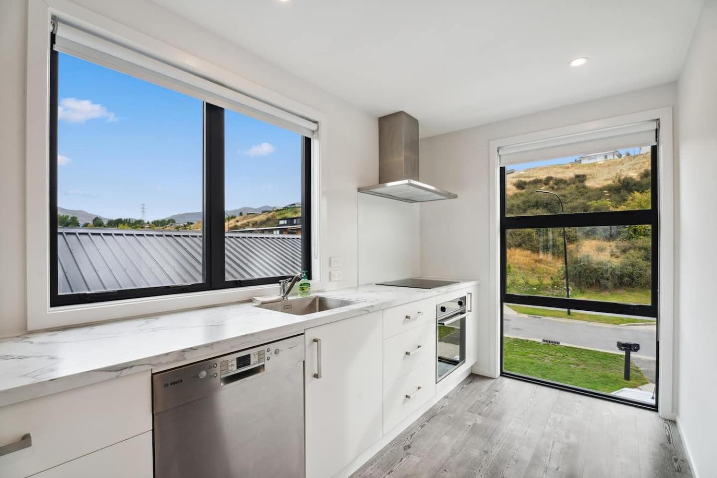 Modern Apartment With Coronet & Remarkables Views Κουίνσταουν Εξωτερικό φωτογραφία