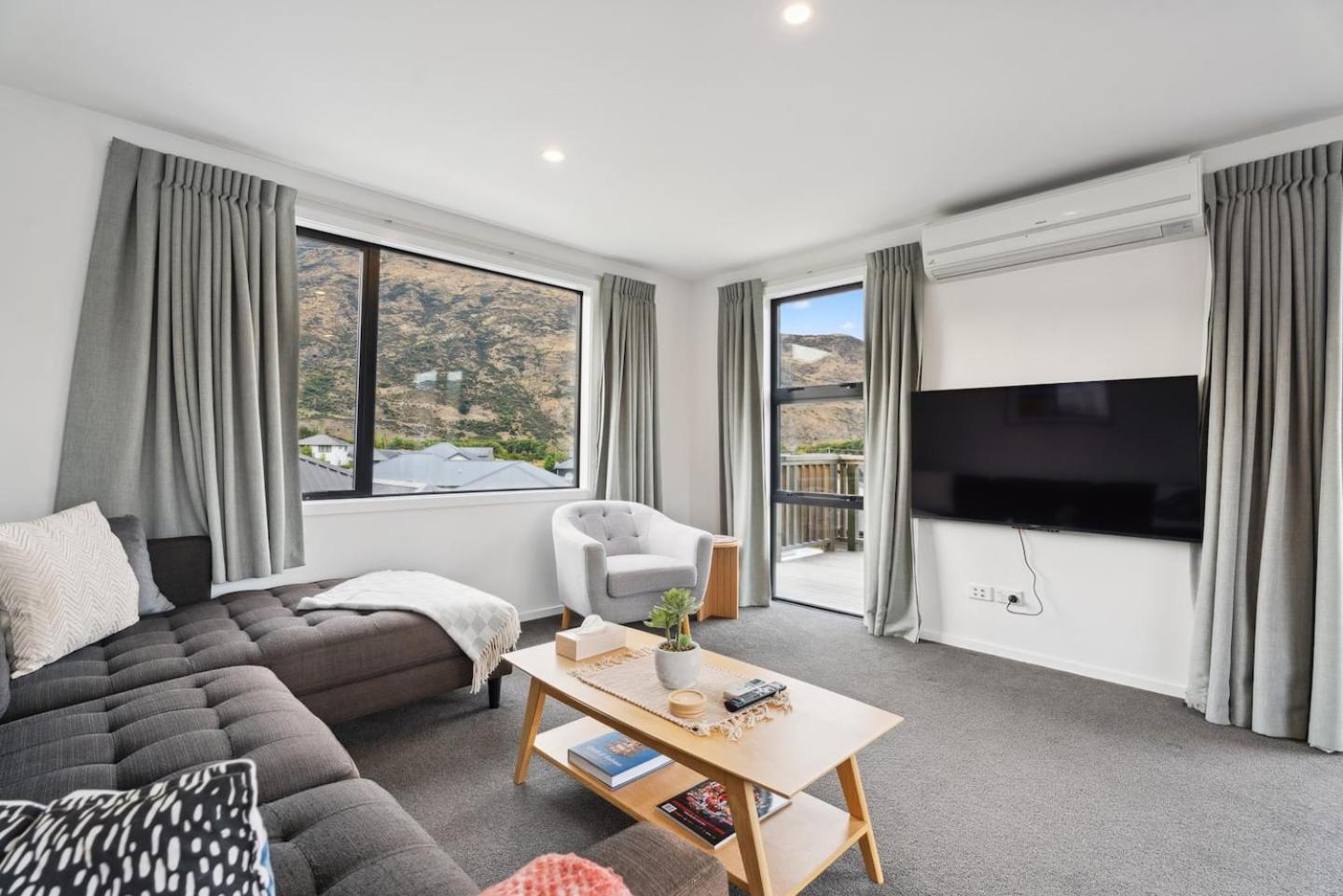 Modern Apartment With Coronet & Remarkables Views Κουίνσταουν Εξωτερικό φωτογραφία